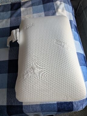 New Tempurpedic Symphony Pillow
